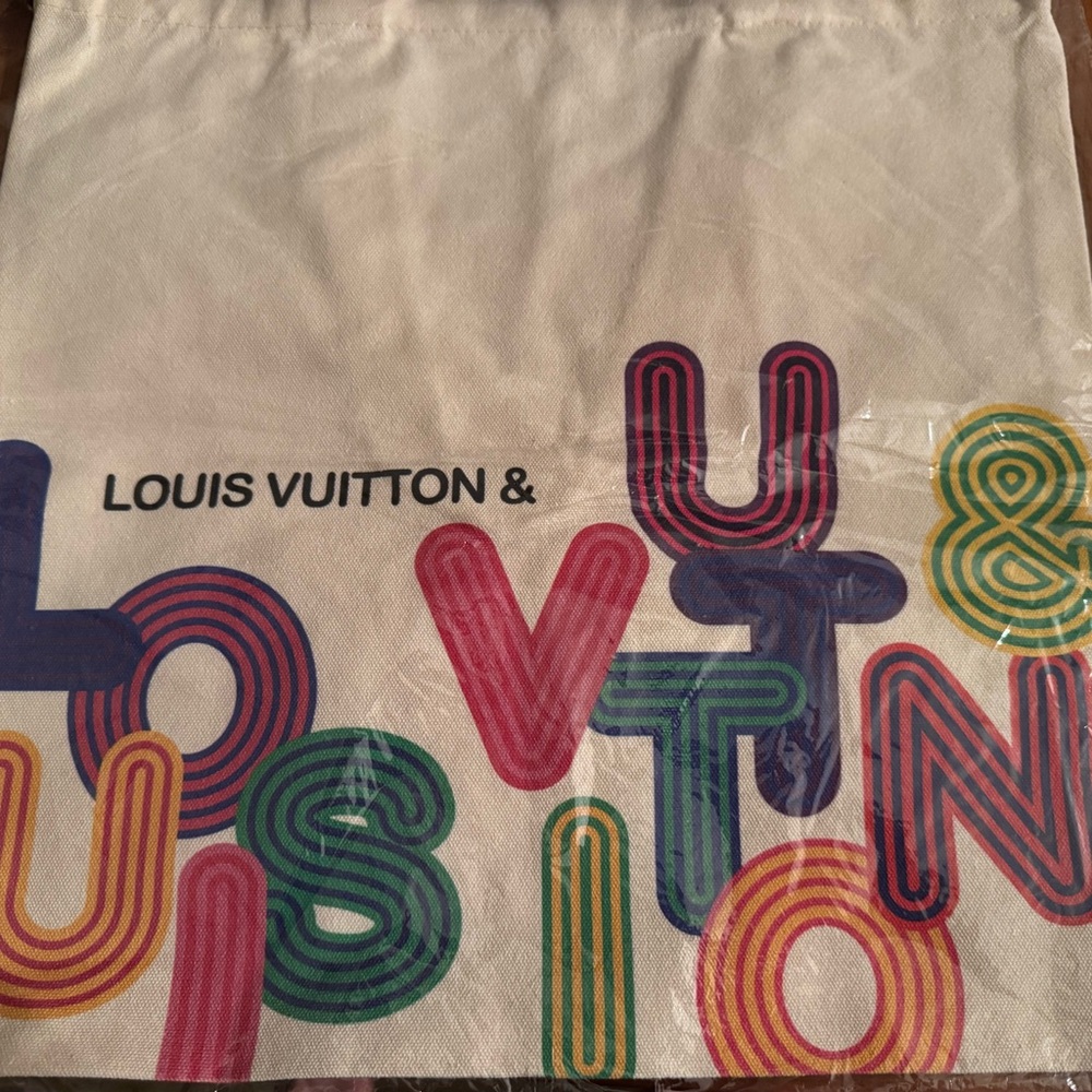 Louis Vuitton Canvas Eco Tote Bag Shenzhen Exhibition Limited Edition
BRAND NEW - Picture 2 of 3